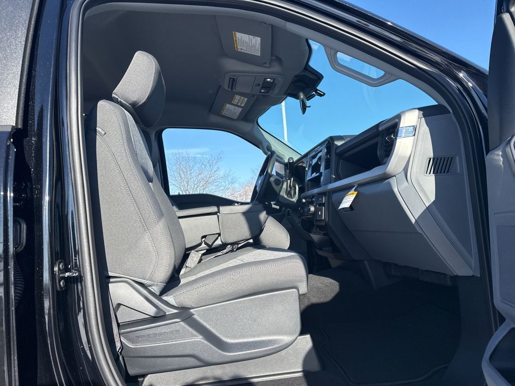 New 2026 Black Ford XL image 24