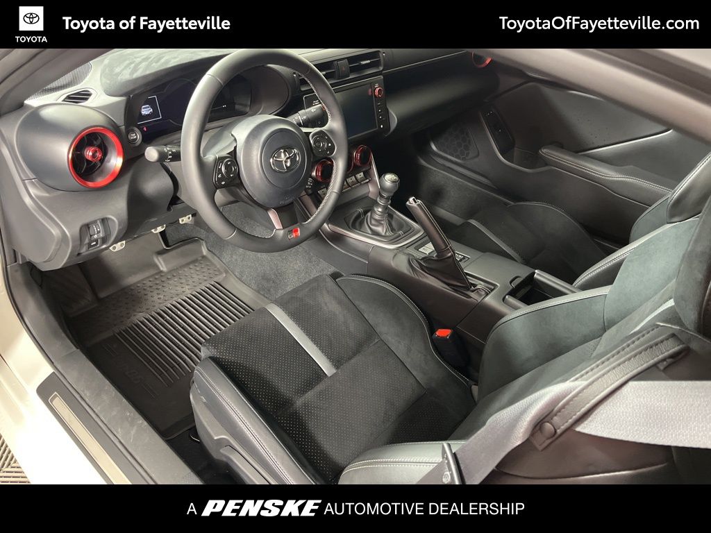 Thumbnail: 2024 Toyota GR86 - 19