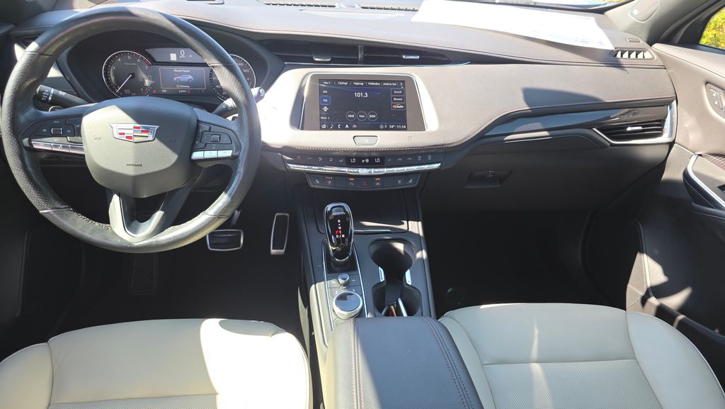 Thumbnail: 2021 Cadillac XT4 - 13