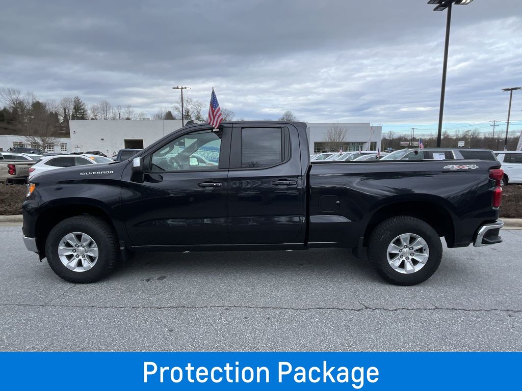 2024 Chevrolet Silverado 1500 LT photo