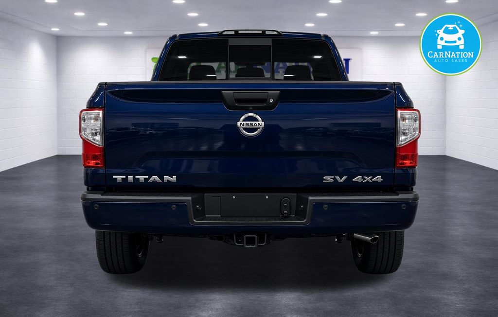 2017 Nissan Titan SV - Image 5