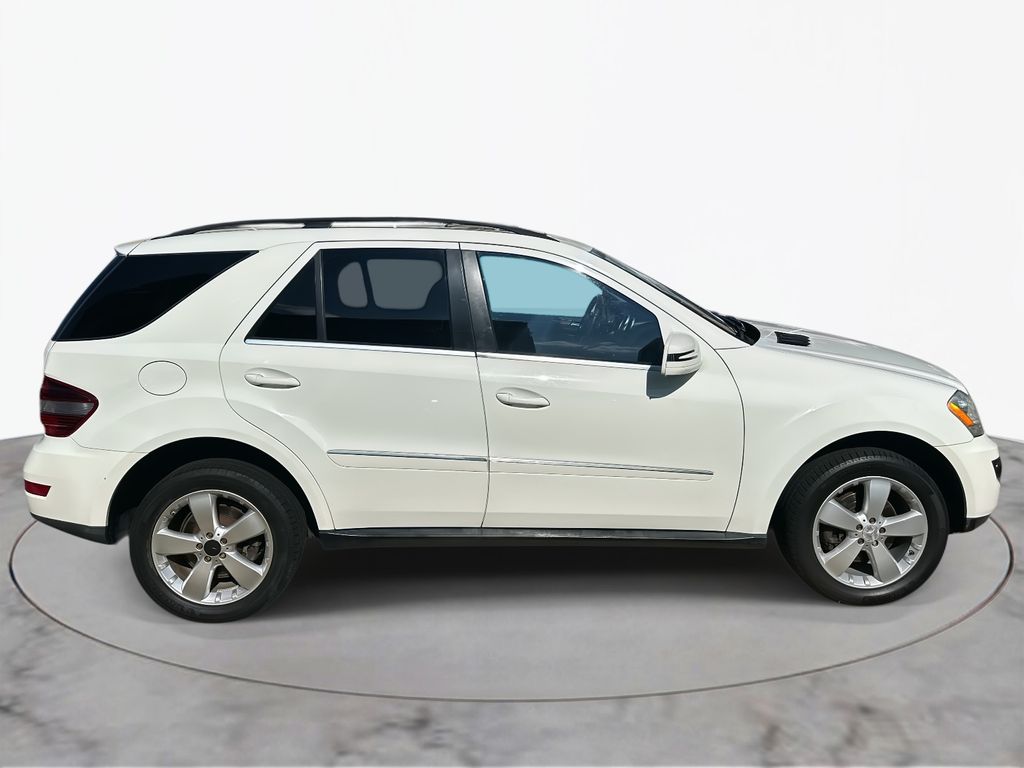 Thumbnail: 2011 Mercedes-Benz M-Class - 6