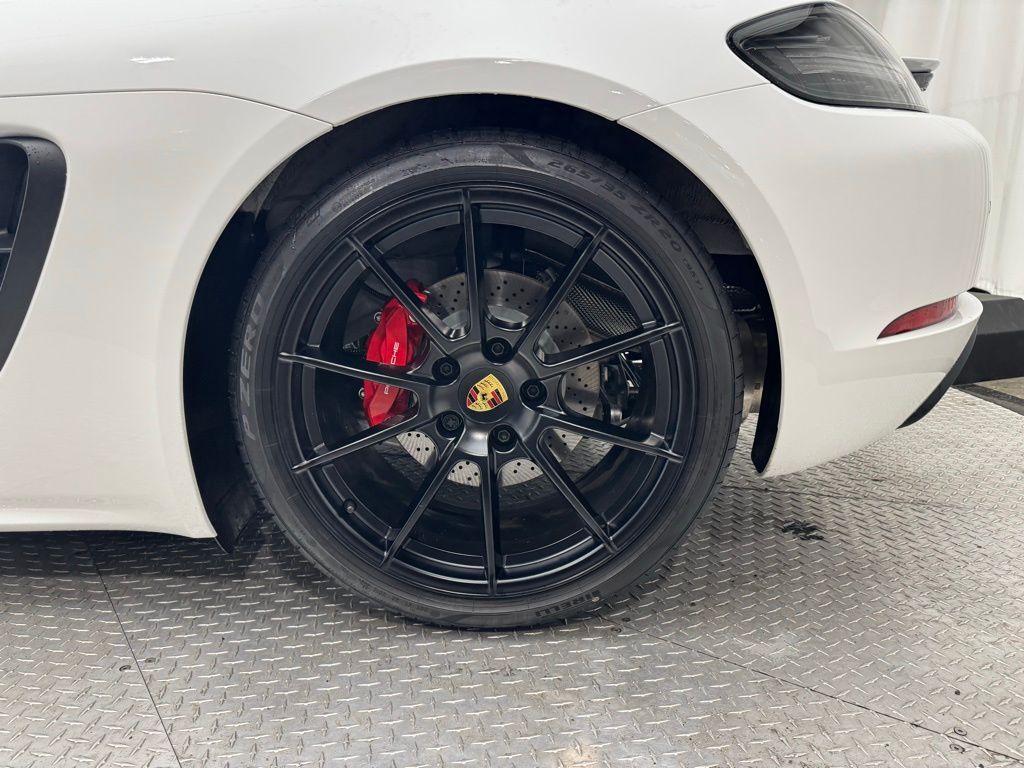 2025 Porsche 718 Boxster GTS 10