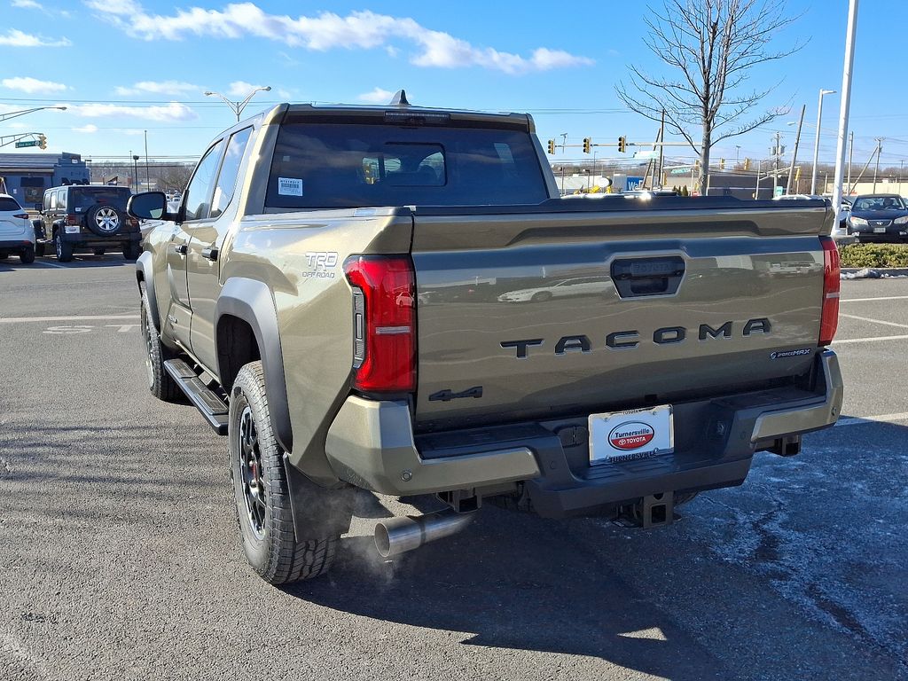 2024 Toyota Tacoma TRD Off-Road 3