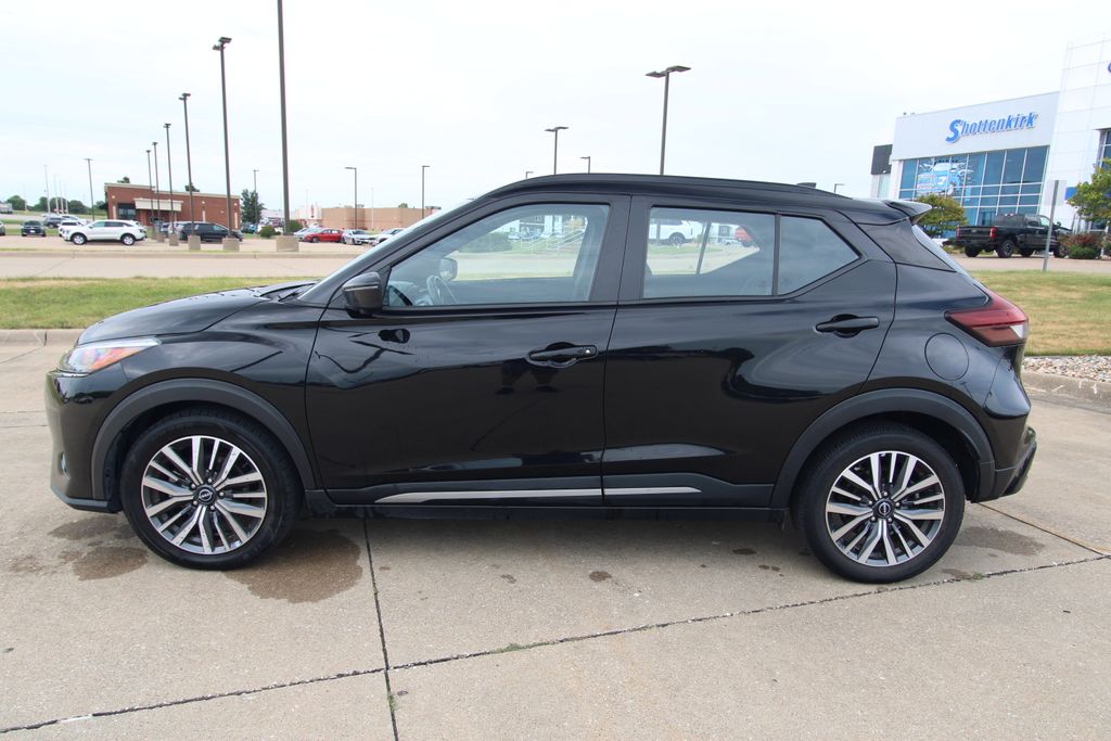 Used 2024 Nissan Kicks SUV