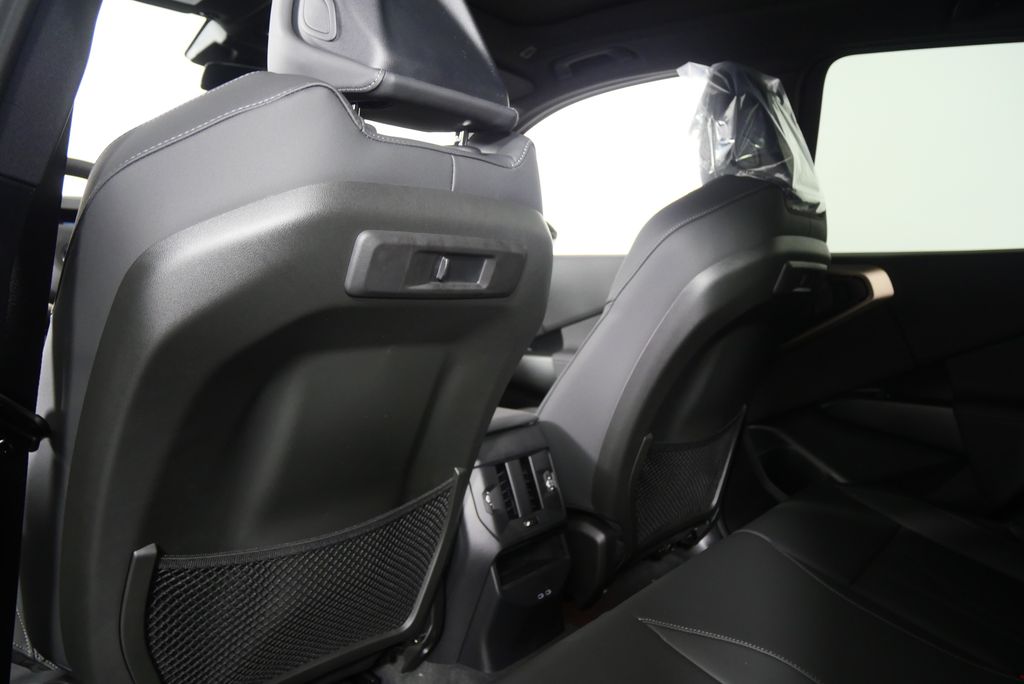 Thumbnail: 2025 BMW X3 - 16