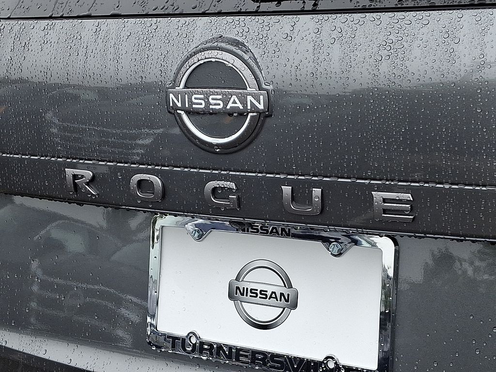 Thumbnail: 2026 Nissan Rogue - 10