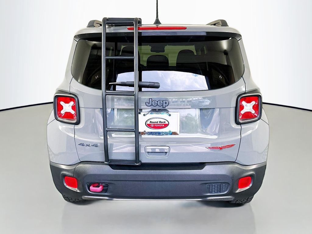 Thumbnail: 2021 Jeep Renegade - 6