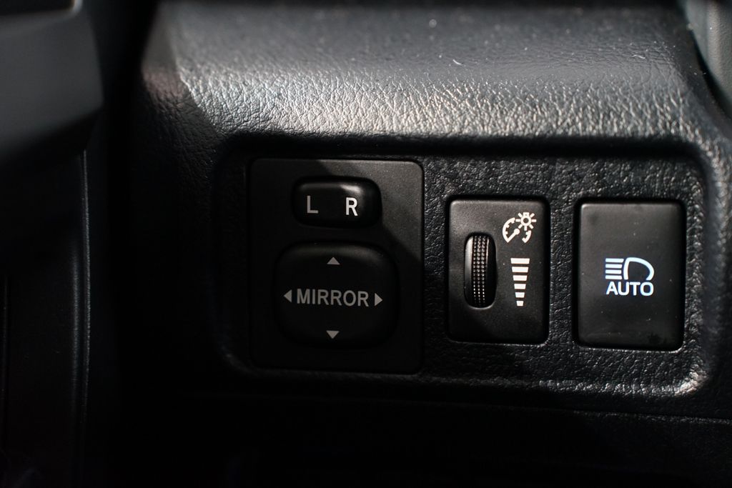 2022 Toyota 4Runner SR5 26
