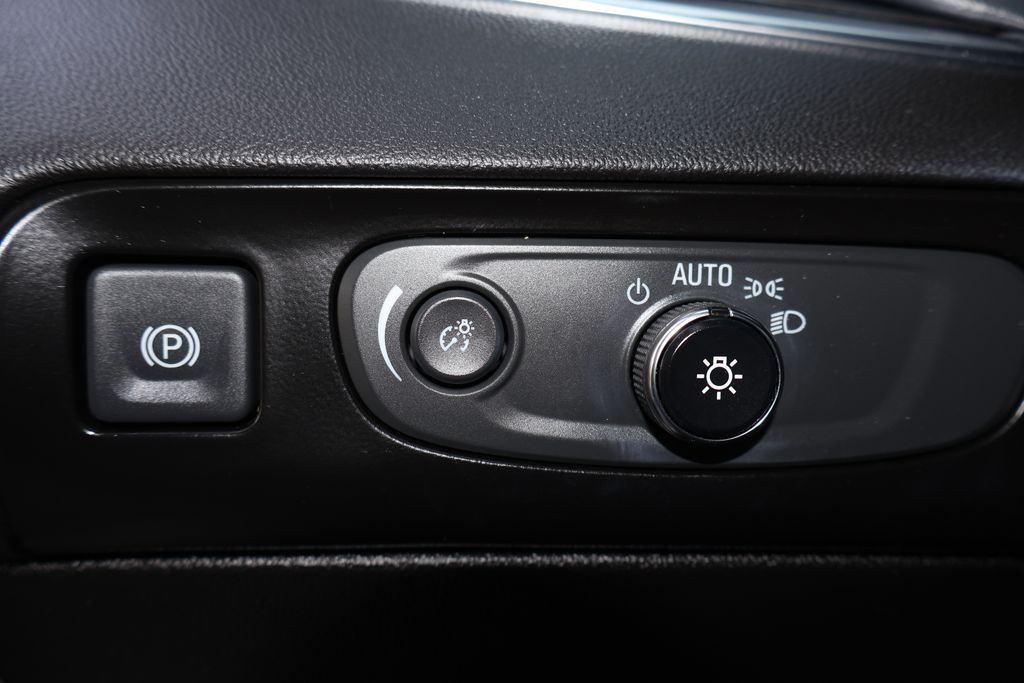 2019 Buick Enclave Essence 10