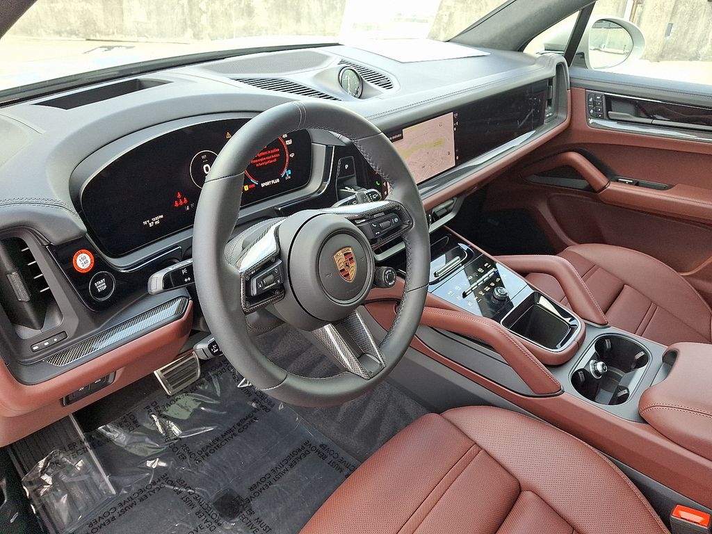 Thumbnail: 2025 Porsche Cayenne - 4
