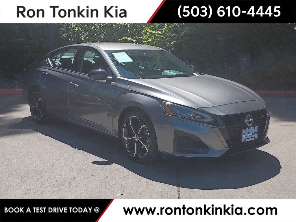 Gray (Gun Metallic) 2024 Nissan Altima Sedan Front-Wheel Drive Continuously Variable Transmission