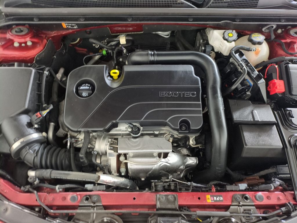 Used 2025 Chevrolet Malibu LT For Sale in Fort Wayne, IN