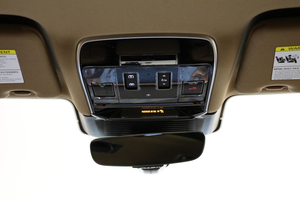 Thumbnail: 2026 Land Rover Range Rover - 14