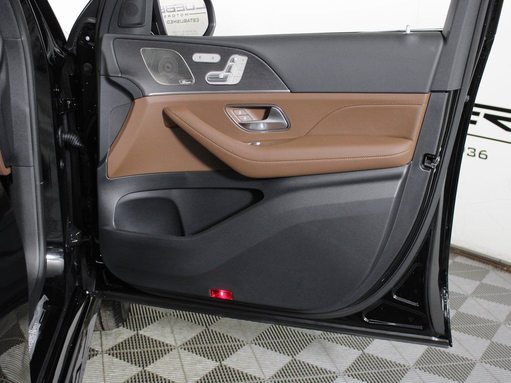 used 2026 Mercedes-Benz GLE car, priced at $65,715