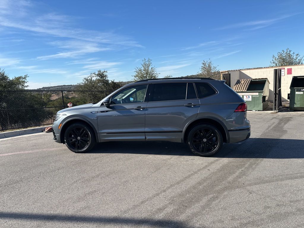 Used Car 2022 Volkswagen Tiguan  2.0t Se R-line Black For Sale Under $30,000 In Austin, Texas