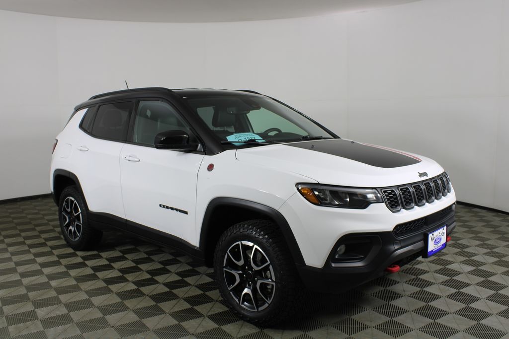 Bright White Clearcoat 2025 Jeep Compass Trailhawk 4WD SUV / Crossover Four-Wheel Drive 8-Speed Automatic