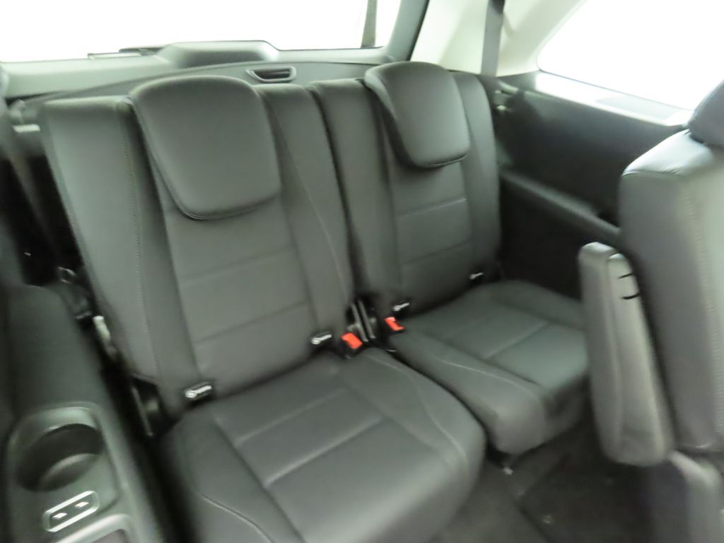 Thumbnail: 2026 Mercedes-Benz GLS - 25