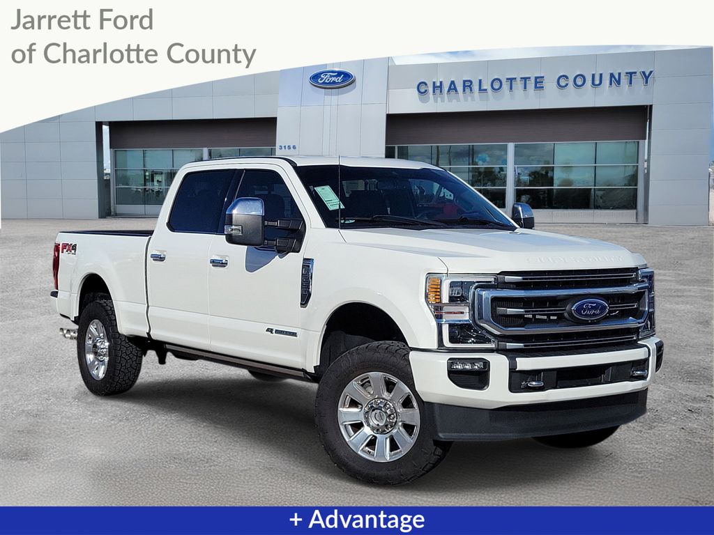 Star White Metallic Tri-Coat 2022 Ford F-250 Super Duty Platinum Crew Cab 4WD Pickup Truck Four-Wheel Drive Automatic
