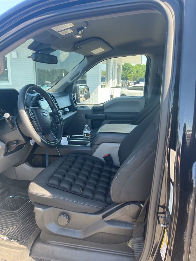 Used 2019 Black Ford  image 3