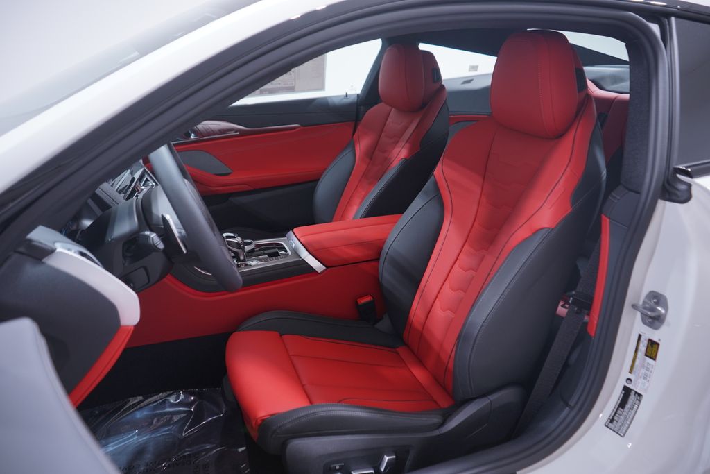 Thumbnail: 2026 BMW 8 Series - 5