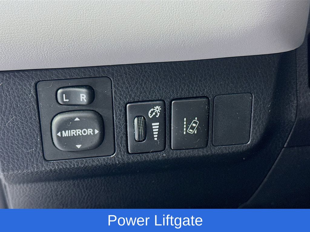 Used Car 2018 Toyota Rav4  For Sale Under $25,000 In Austin, Texas