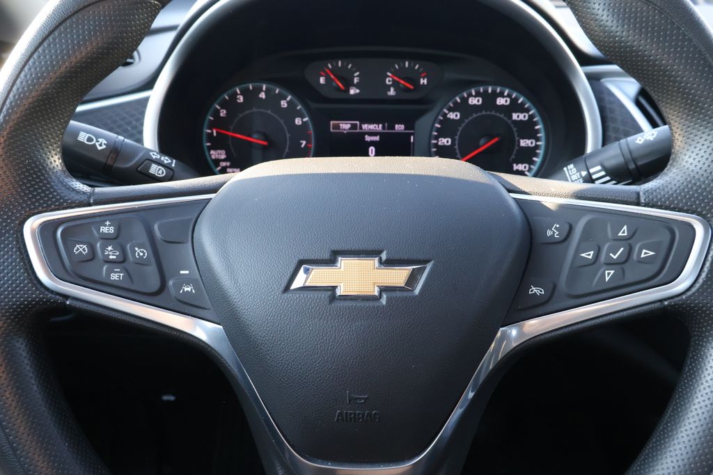 Thumbnail: 2023 Chevrolet Malibu - 19