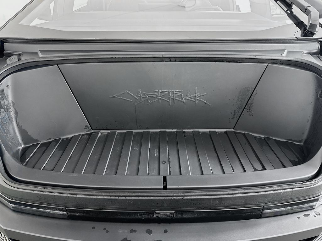 Thumbnail: 2025 Tesla Cybertruck - 30