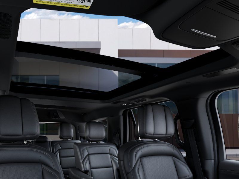 Thumbnail: 2027 Lincoln Navigator - 22