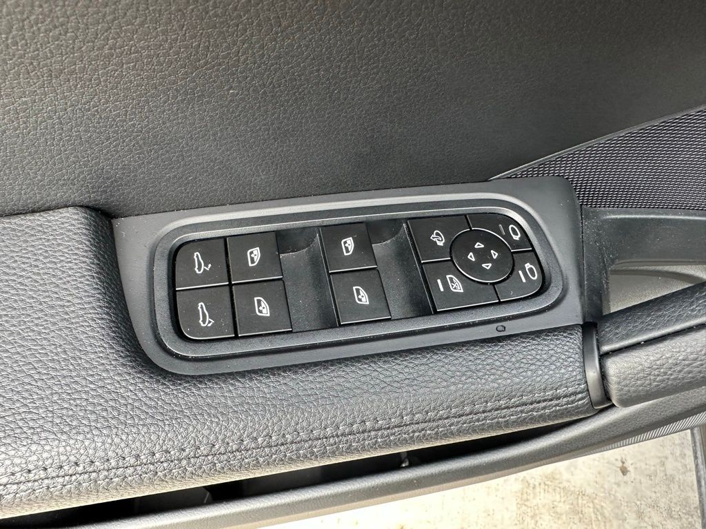 Thumbnail: 2024 Porsche  - 20