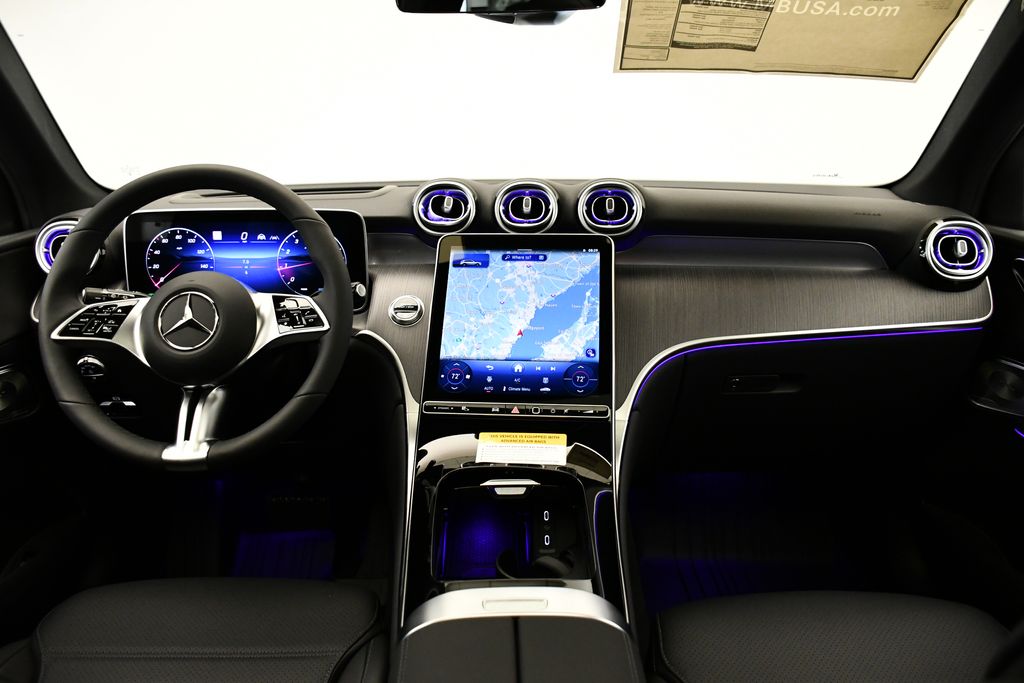 2025 Mercedes-Benz GLC 300 18