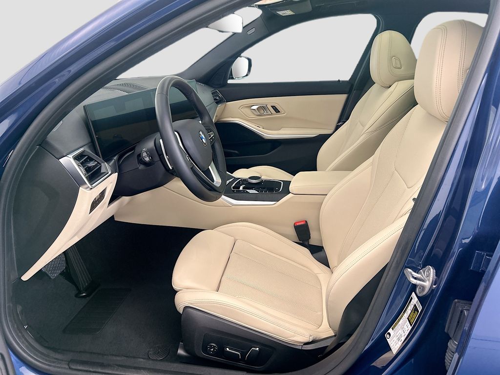 Thumbnail: 2024 BMW 3 Series - 18
