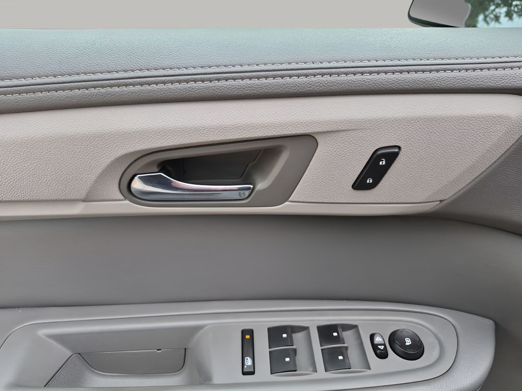 Used Car 2015 Chevrolet Traverse  Ls For Sale Under $10,000 In Austin, Texas