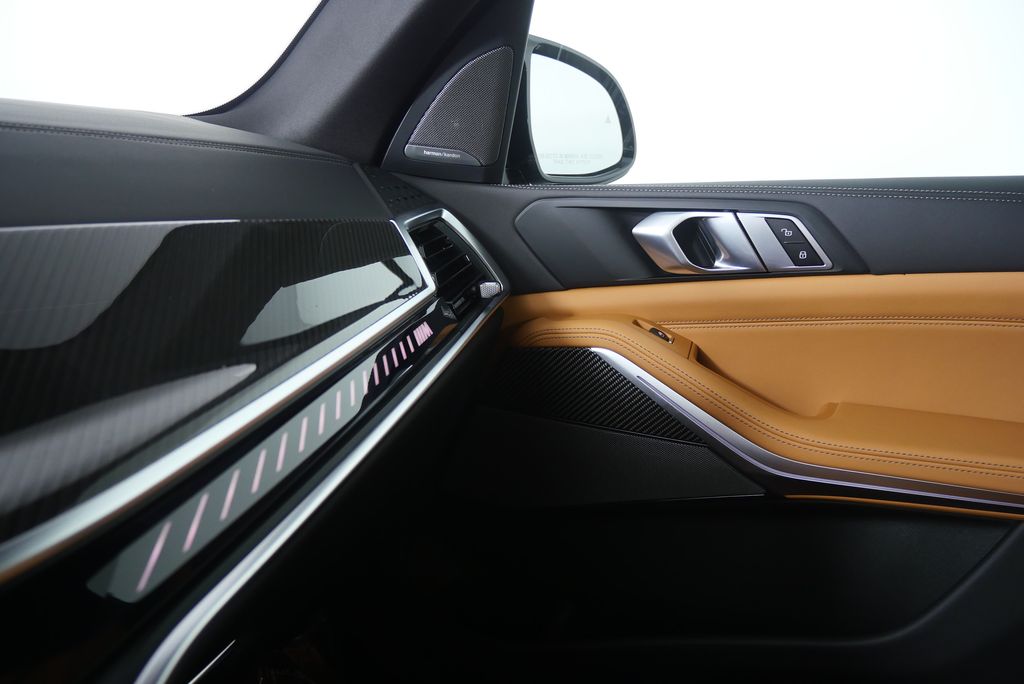 Thumbnail: 2026 BMW X5 - 25