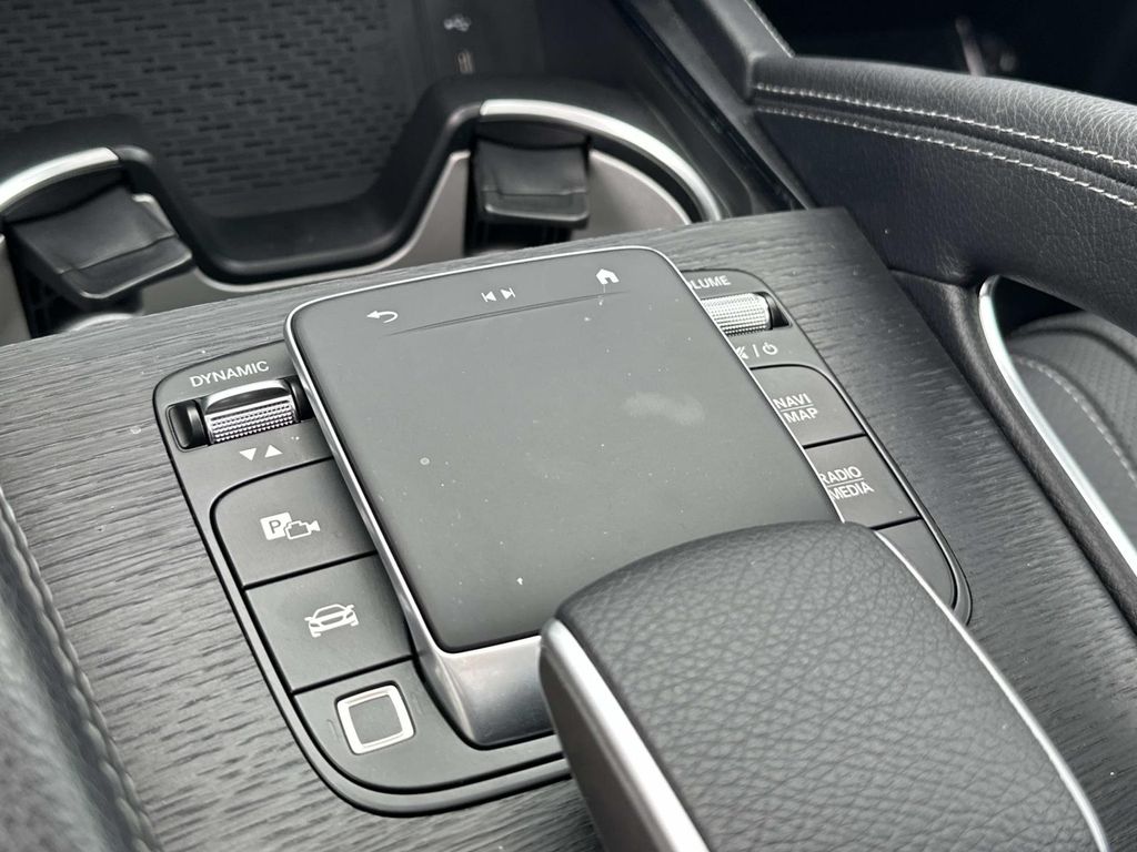 Thumbnail: 2026 Mercedes-Benz GLS - 23