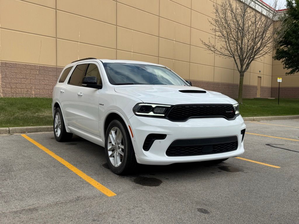 Used 2025 White Knuckle Clearcoat Dodge R/T Plus image 2
