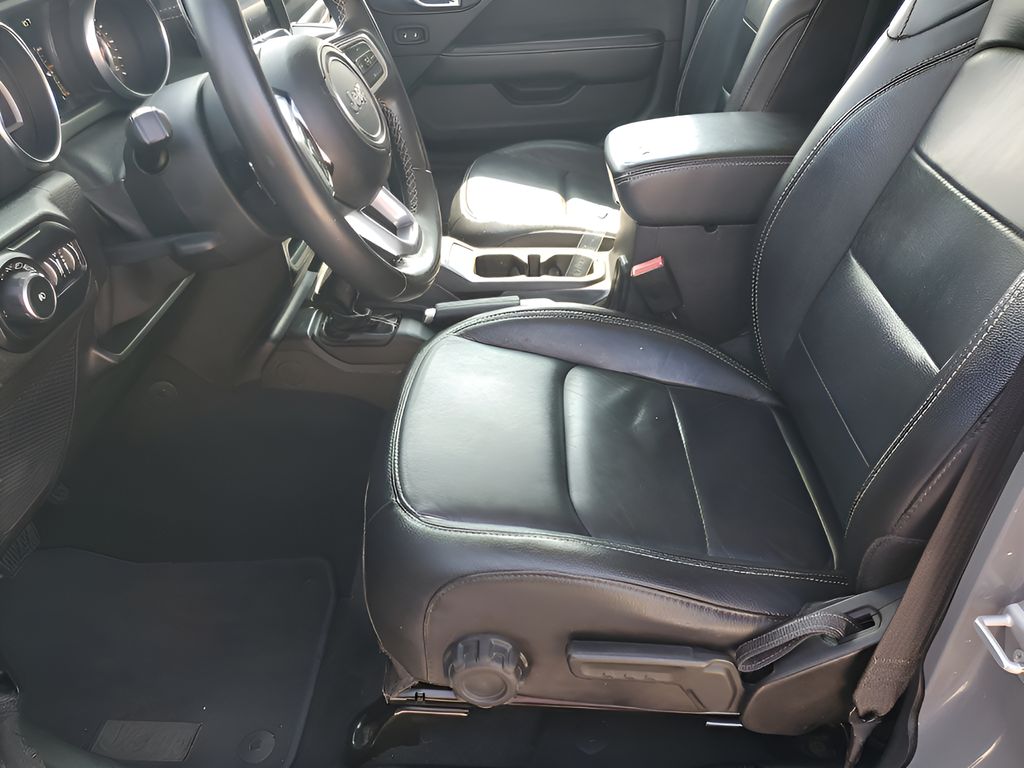 Used Car 2019 Jeep Wrangler  Unlimited Sahara For Sale Under $25,000 In Austin, Texas