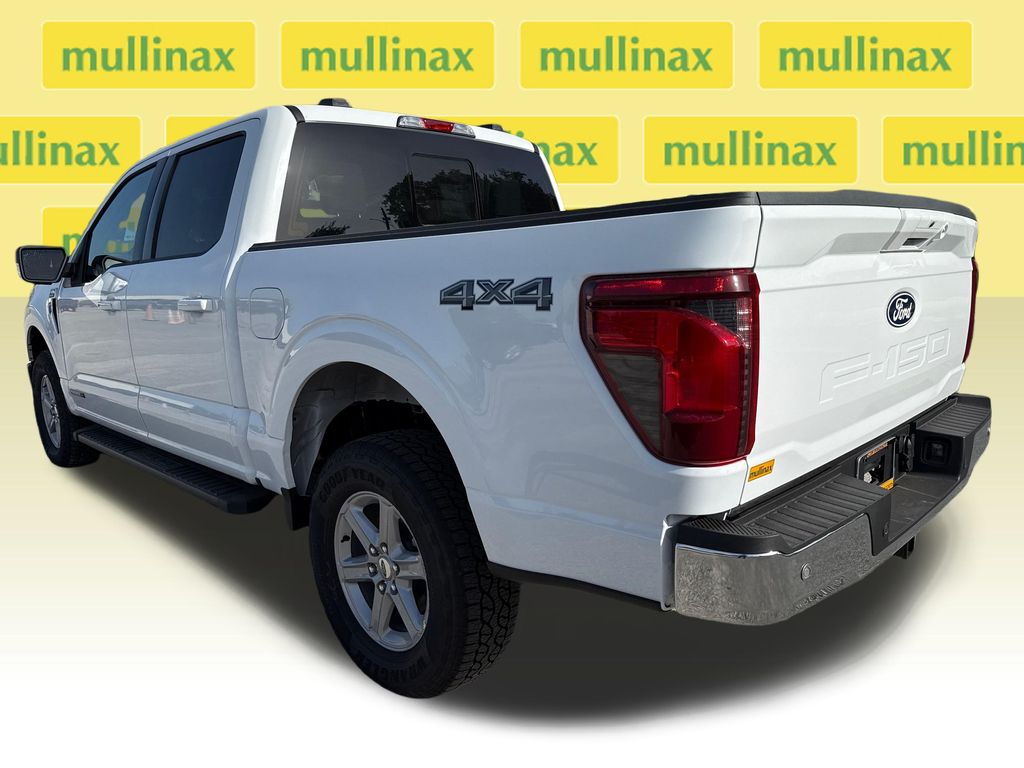 New 2026 White Ford XLT image 4