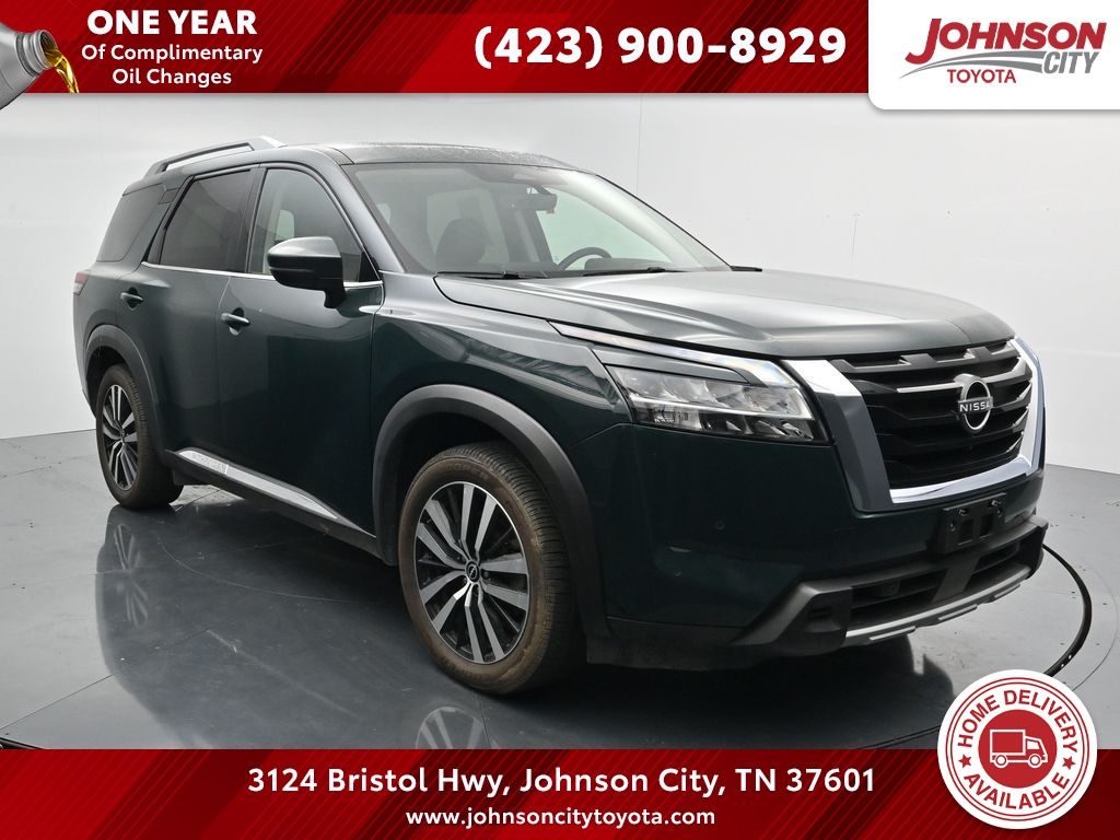  2023 Nissan Pathfinder Platinum 4WD   