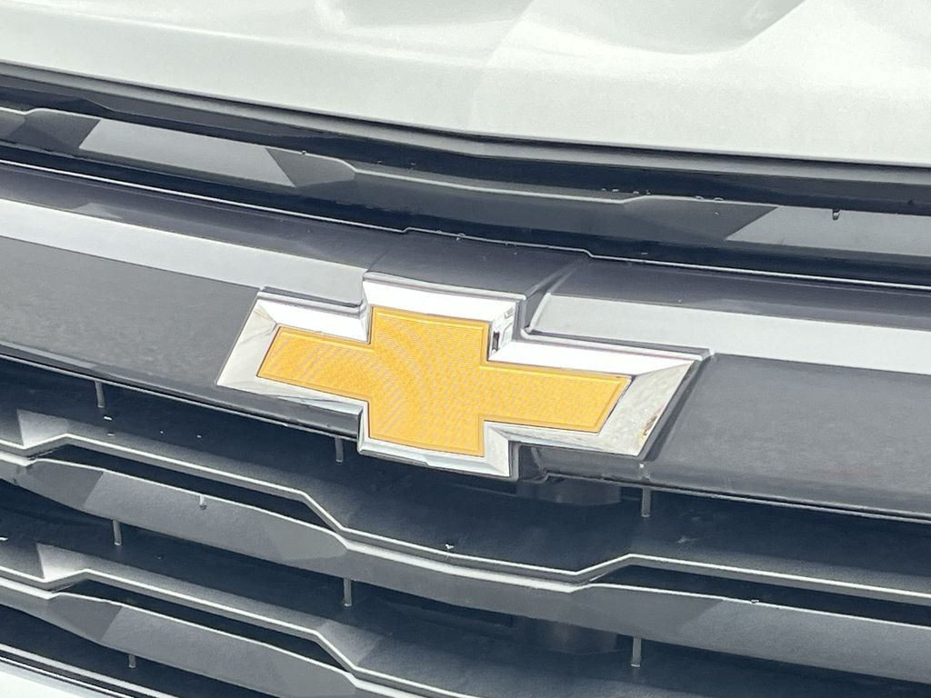 2024 Chevrolet Colorado LT photo