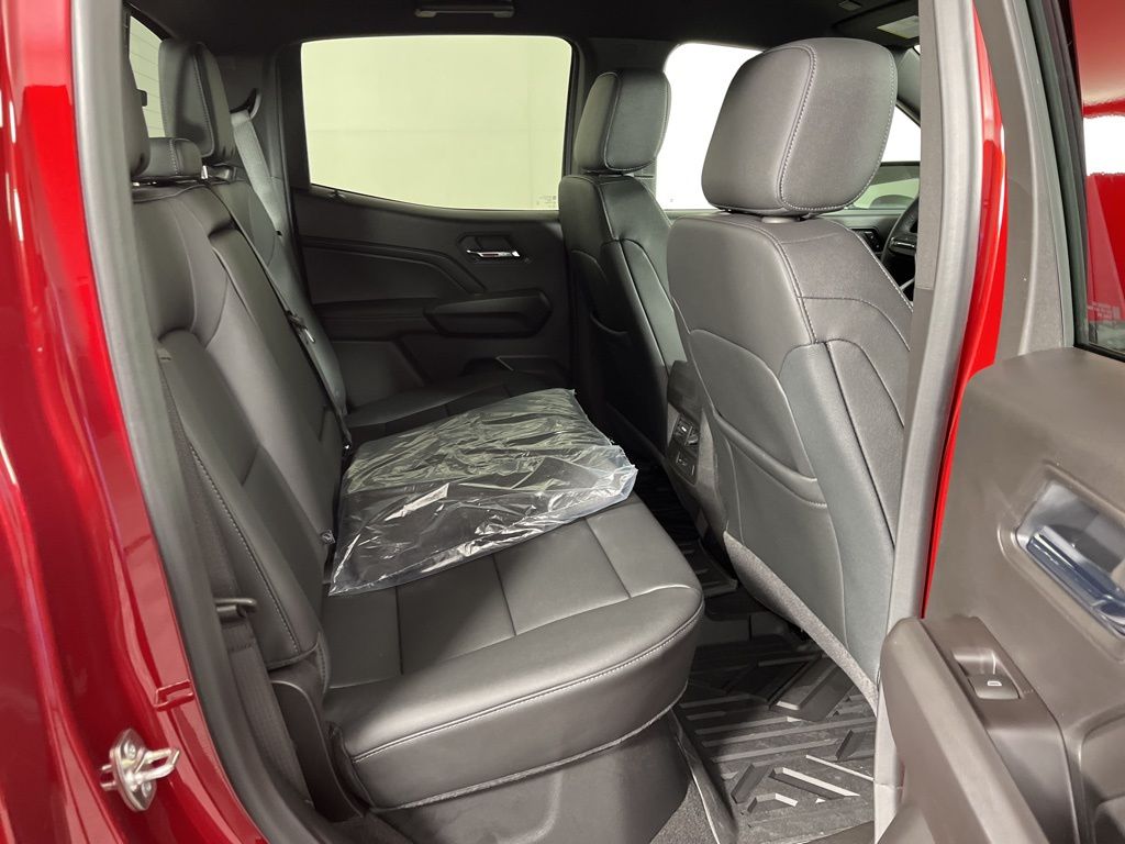 Thumbnail: 2026 Chevrolet Colorado - 12