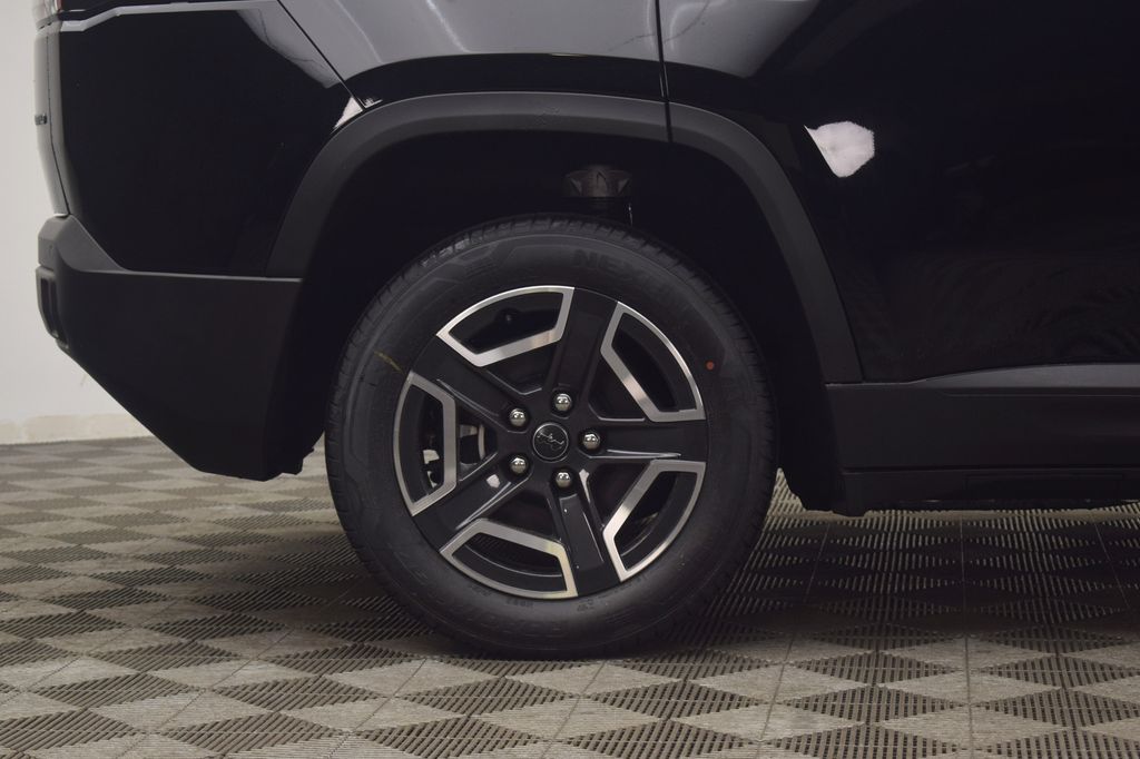 new 2026 Jeep Cherokee car, priced at $38,854