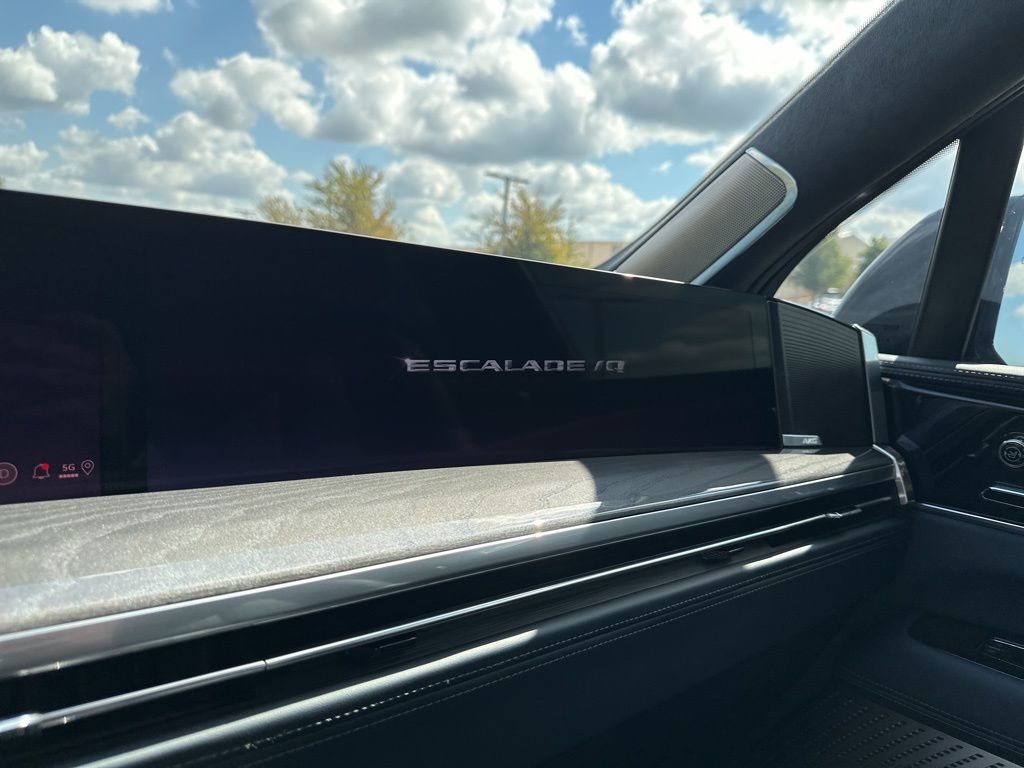 Used Car 2025 Cadillac Escalade Iq  Sport 2 For Sale Under $140,000 In Austin, Texas