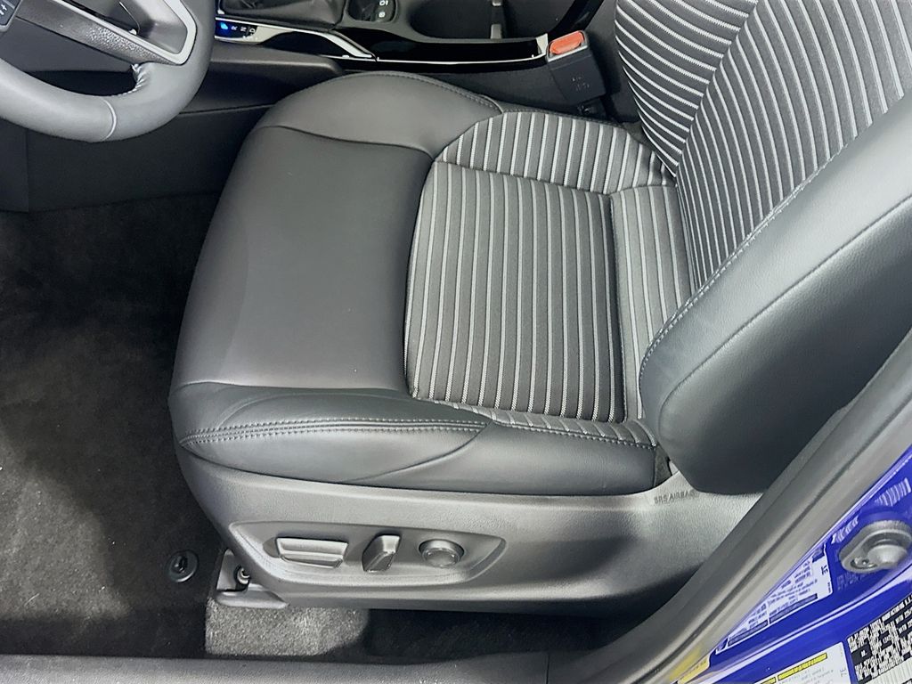 Thumbnail: 2025 Toyota Corolla Cross - 20