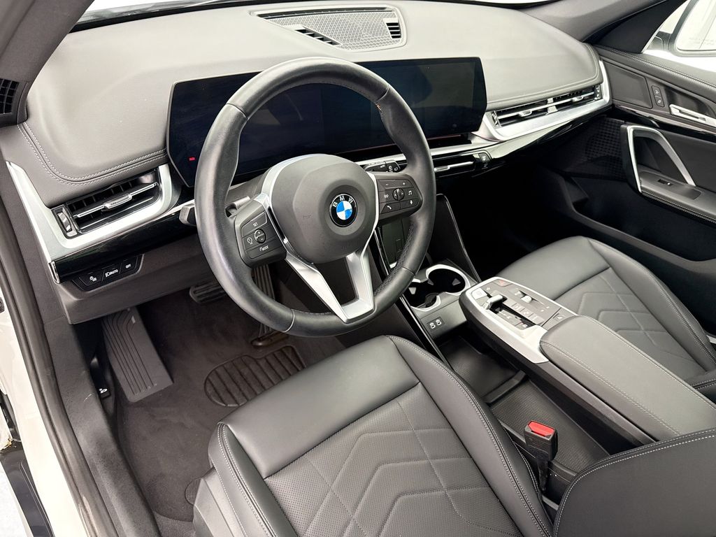 Thumbnail: 2025 BMW X1 - 9