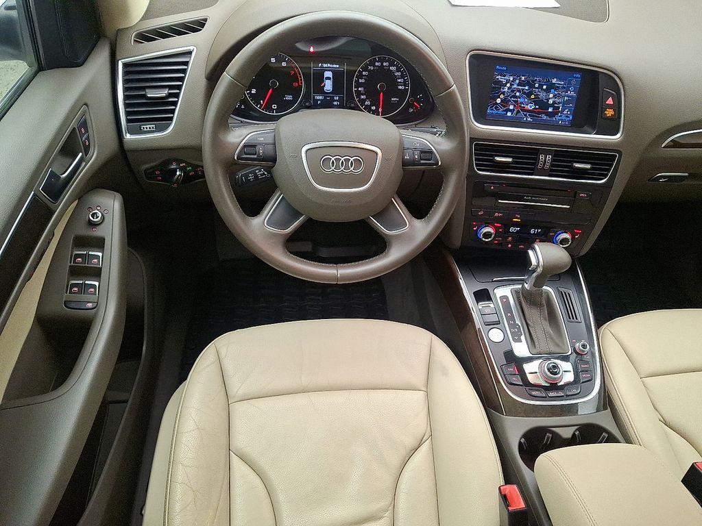 Thumbnail: 2013 Audi Q5 - 11