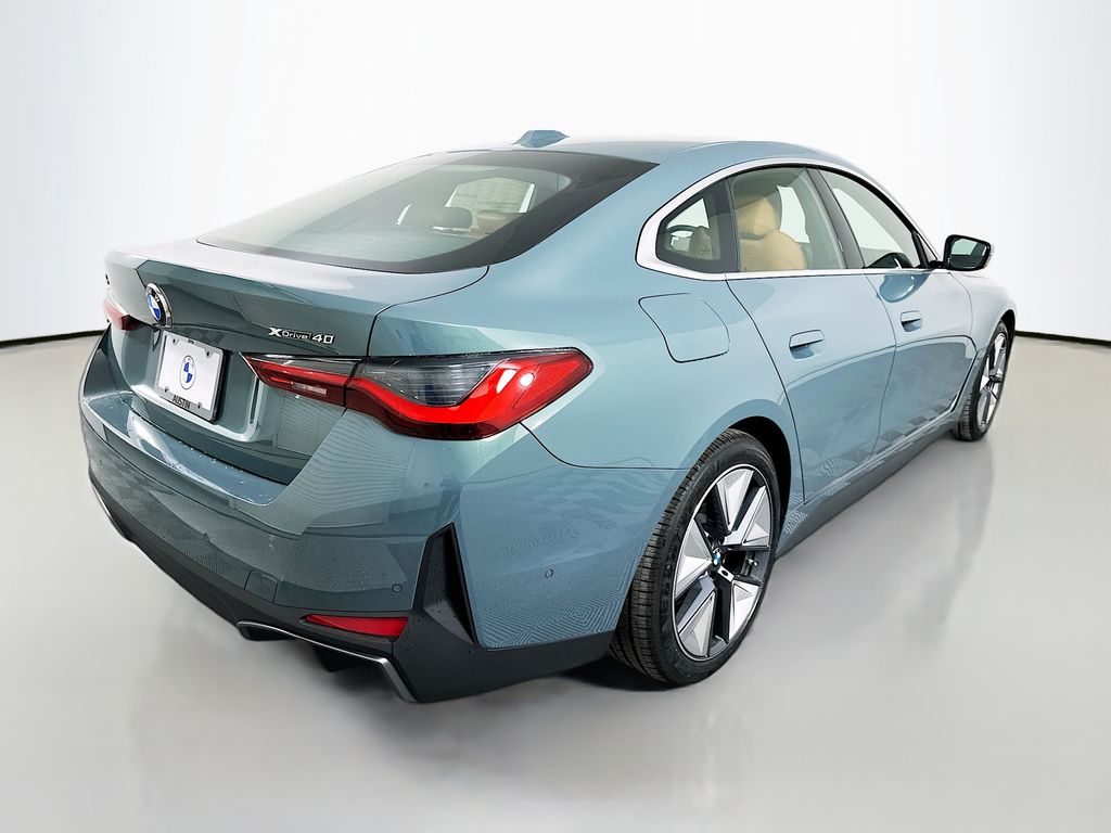 Thumbnail: 2026 BMW i4 - 5