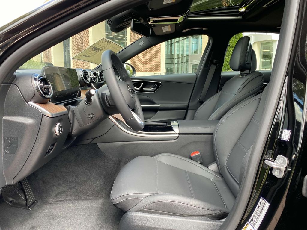 Thumbnail: 2024 Mercedes-Benz C-Class - 26