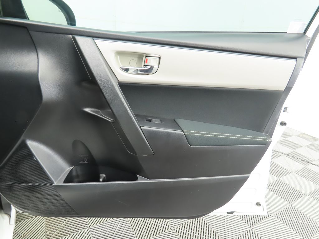 Thumbnail: 2019 Toyota Corolla - 25