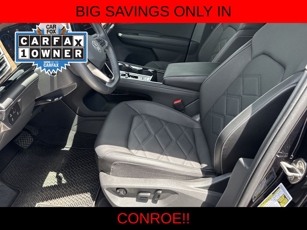 2024 Volkswagen Atlas 2.0T SE w/Technology Black at Cook Ford